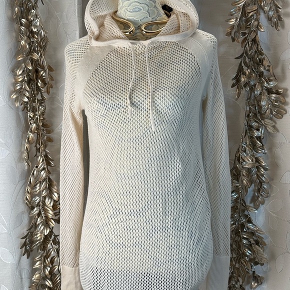 Cabi XS Ivory‎ Mesh Knit Hoodie Pullover Lightweight Beachwear Boho Chic - Picture 1 of 13